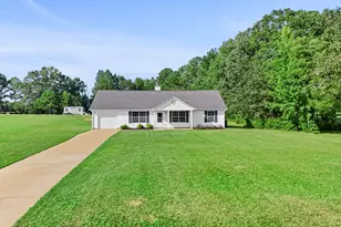 353 John Trammell Rd, Grantville, GA 30220 - Photo 1