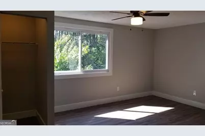 8852 Long Beach Circle, Sandy Springs, GA 30350 - Photo 8