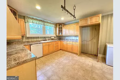 207 College Street, Hogansville, GA 30230 - Photo 20