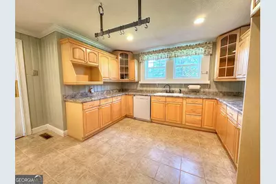 207 College Street, Hogansville, GA 30230 - Photo 22