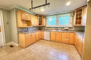 207 College St, Hogansville, GA 30230 - Photo 22