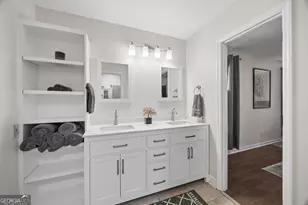 122 N Lake Dr, Brunswick, GA 31525 - Photo 8