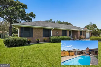 122 N Lake Drive, Brunswick, GA 31525 - Photo 1