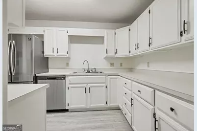 230 Stornoway Drive UNIT #3, Clayton, GA 30525 - Photo 10