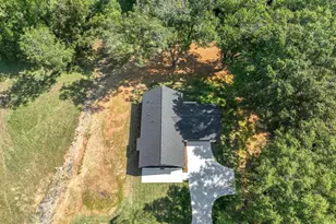 106 Little St, Williamson, GA 30292 - Photo 10