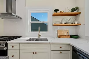 804 Berkeley Ave, Atlanta, GA 30318 - Photo 8