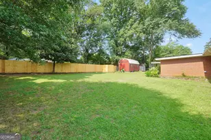 105 Pine St, Barnesville, GA 30204 - Photo 24