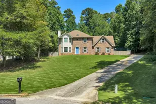 125 Newberry St, Fayetteville, GA 30215 - Photo 2