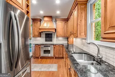 448 Ivy Park Lane NE, Atlanta, GA 30342 - Photo 12