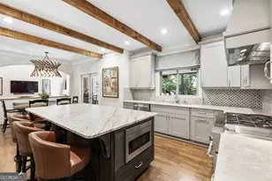 2640 Coachmans Cir, Roswell, GA 30022 - Photo 18