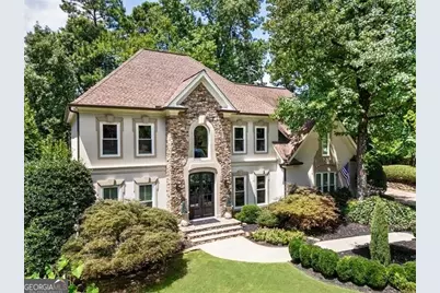 2640 Coachmans Circle, Alpharetta, GA 30022 - Photo 2
