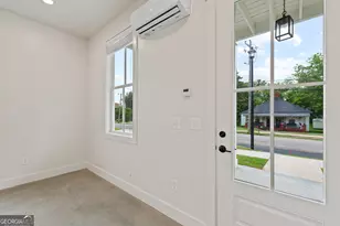 711A Jefferson St, Lagrange, GA 30240 - Photo 6