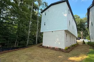 5028 Hidden Branch Dr, Buford, GA 30518 - Photo 4