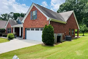 5750 Crest Hill Dr, Buford, GA 30518 - Photo 2