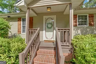 303 River Point Rd, Martin, GA 30557 - Photo 2