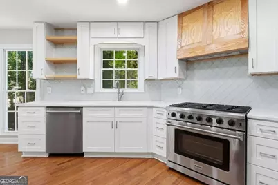 1240 Wynford Colony SW, Marietta, GA 30064 - Photo 10