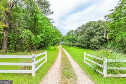 42 Deer Pointe Court, Lagrange, GA 30240 - Photo 8