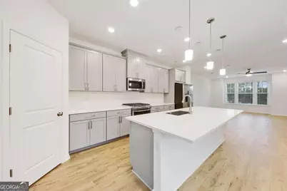 1268 Berwyn Way #1268, Suwanee, GA 30024 - Photo 2