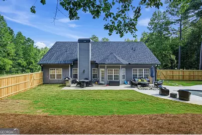 2305 Hawthorne Trace, Monroe, GA 30655 - Photo 10