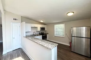 2837 Redwine Rd, East Point, GA 30344 - Photo 4