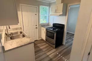 120 Meadowdale Dr, Warner Robins, GA 31088 - Photo 2
