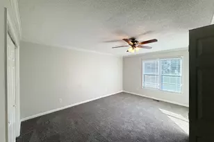 5753 3 Lakes Dr, Atlanta, GA 30349 - Photo 8