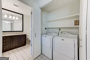 3338 Peachtree Rd NE, Atlanta, GA 30326 - Photo 24