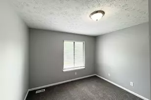 4887 Martins Crossing Rd, Stone Mountain, GA 30088 - Photo 6