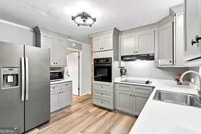1050 Skyline Drive, Covington, GA 30014 - Photo 10