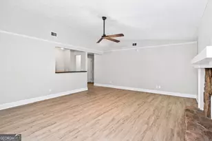 1374 Smokey Mountain Ct, Marietta, GA 30066 - Photo 4