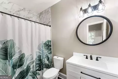 914 Meadow Club Court, Suwanee, GA 30024 - Photo 18