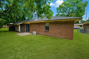 1903 Cimarron St, Savannah, GA 31405 - Photo 8