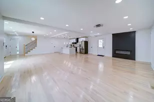 4307 Cedar Wood Dr SW, Lilburn, GA 30047 - Photo 20