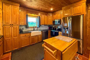 448 Dixie Meadow Ln, Mount Airy, GA 30563 - Photo 8