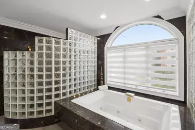 2960 Pharr Court South NW #N6 &amp; N8, Atlanta, GA 30305 - Photo 34