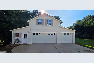 1016 Hamilton Drive, Locust Grove, GA 30248 - Photo 4