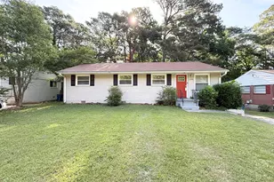 2604 Bryant Dr, East Point, GA 30344 - Photo 2