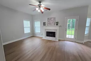 115 Jasmine Ln, Lagrange, GA 30241 - Photo 6