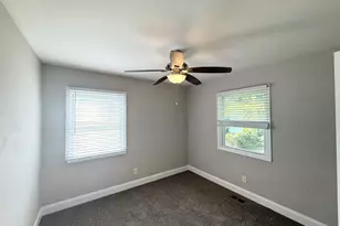 429 SE Oak Dr, Atlanta, GA 30354 - Photo 12