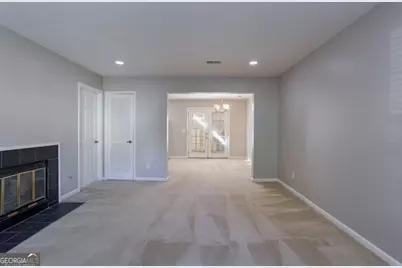 189 Holcomb Ferry Road, Roswell, GA 30076 - Photo 4