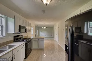 6215 Waterton Dr, Lithonia, GA 30058 - Photo 22