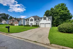 6215 Waterton Dr, Lithonia, GA 30058 - Photo 4