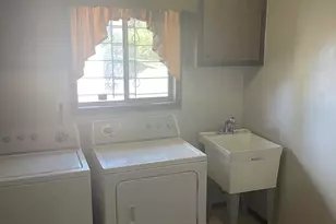 1088 Sherrington Dr, Stone Mountain, GA 30083 - Photo 10