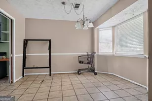 552 Autumn Dr, Riverdale, GA 30274 - Photo 6