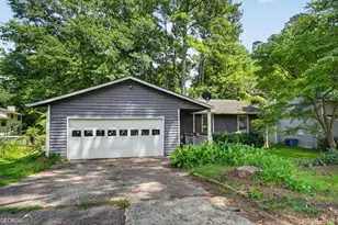 552 Autumn Dr, Riverdale, GA 30274 - Photo 1