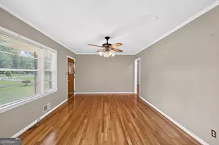 1305 Greenview Dr, Griffin, GA 30224 - Photo 10