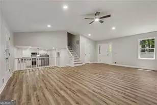 137 Farmington Dr, Woodstock, GA 30188 - Photo 4