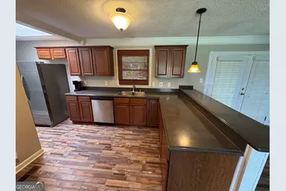 209 Todd Circle, Warner Robins, GA 31088 - Photo 4