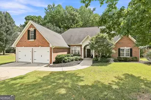 125 Brookridge Ct, Fayetteville, GA 30215 - Photo 2