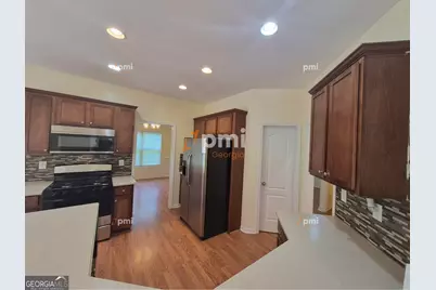 1560 Bramlett Hill Lane, Lawrenceville, GA 30045 - Photo 2